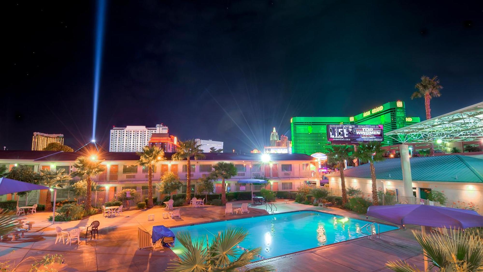 Collection 6-Las Vegas, Nv - Tropicana Hotel 2*